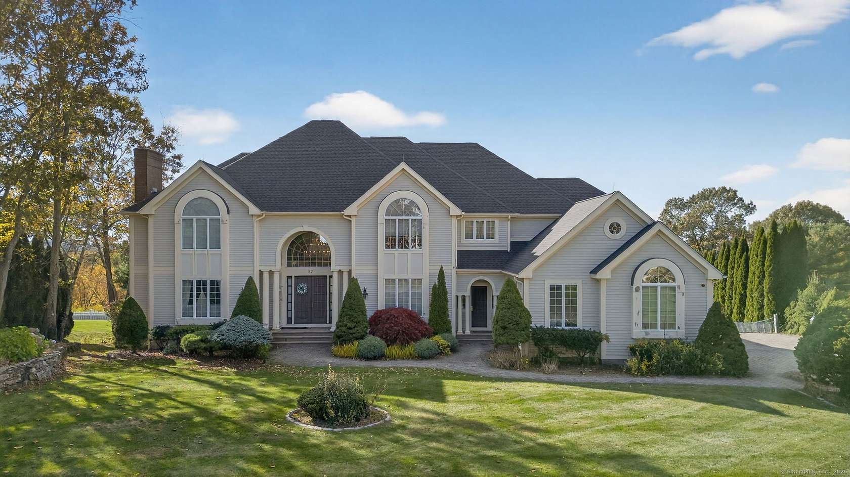 1.73 Acres of Residential Land with Home for Sale in Glastonbury, Connecticut