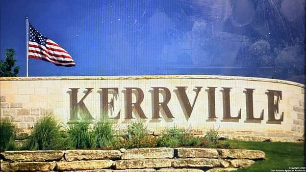 5.38 Acres of Residential Land for Sale in Kerrville, Texas