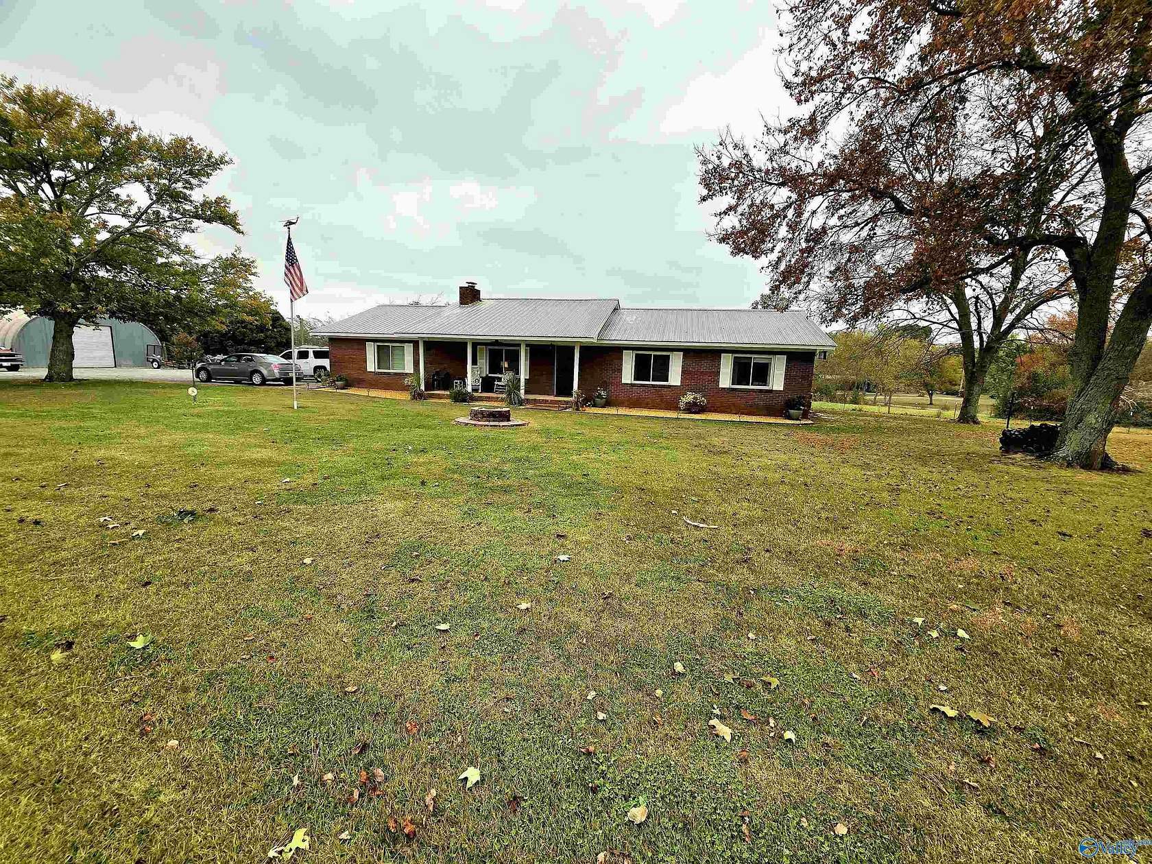 11 Acres of Land with Home for Sale in Fyffe, Alabama