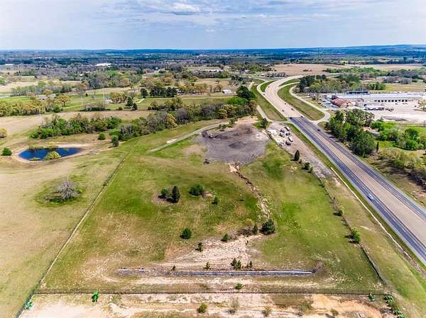 7.16 Acres of Commercial Land for Sale in Athens, Texas