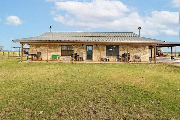 33 Acres of Agricultural Land with Home for Sale in Waco, Texas