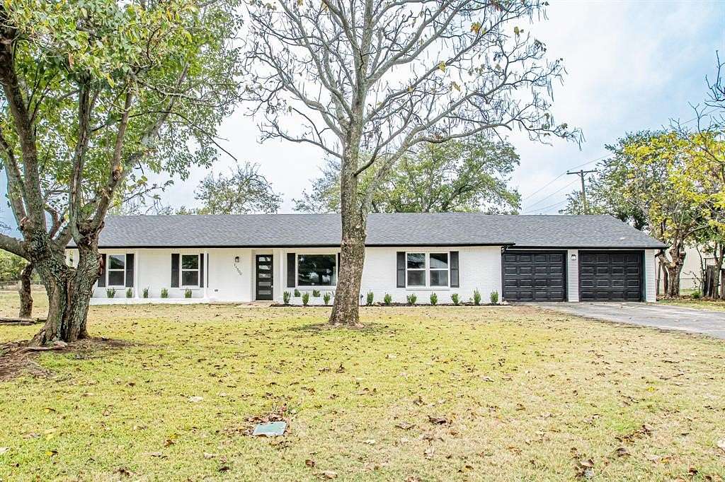 2.22 Acres of Residential Land with Home for Sale in Burleson, Texas