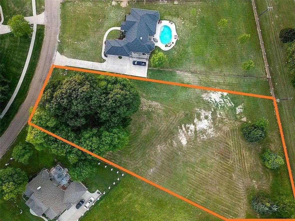 1.47 Acres of Residential Land for Sale in Mabank, Texas