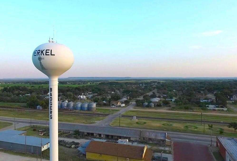 10 Acres of Land for Sale in Merkel, Texas