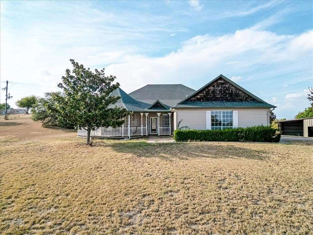 3.15 Acres of Residential Land with Home for Sale in Fort Worth, Texas