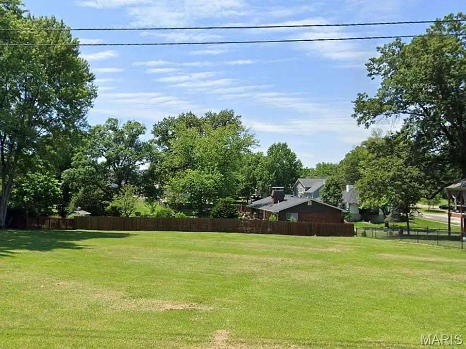 0.33 Acres of Residential Land for Sale in Maryland Heights, Missouri