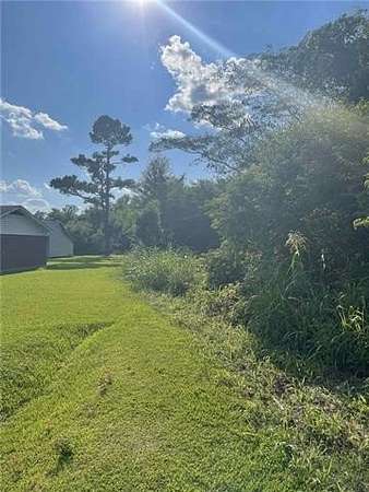 0.96 Acres of Mixed-Use Land for Sale in Cottonport, Louisiana