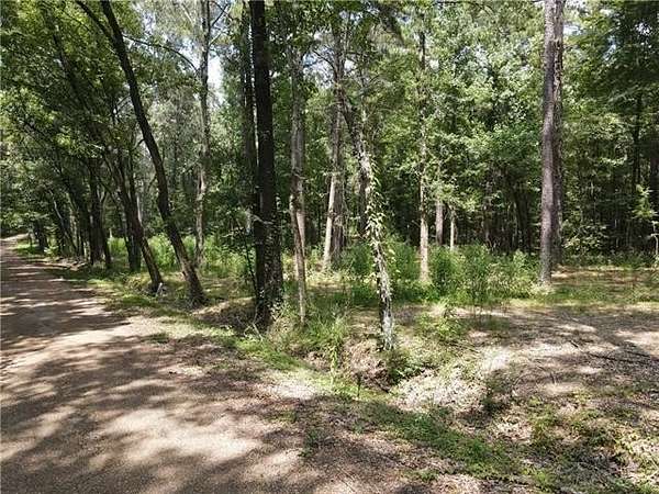 2 Acres of Residential Land for Sale in Hessmer, Louisiana