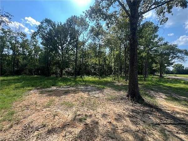 1.5 Acres of Residential Land for Sale in Mansura, Louisiana