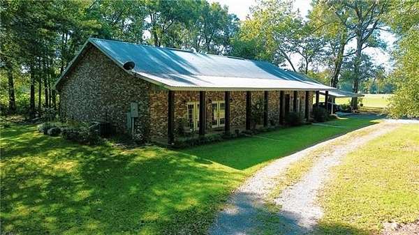 4.23 Acres of Residential Land with Home for Sale in Mansura, Louisiana