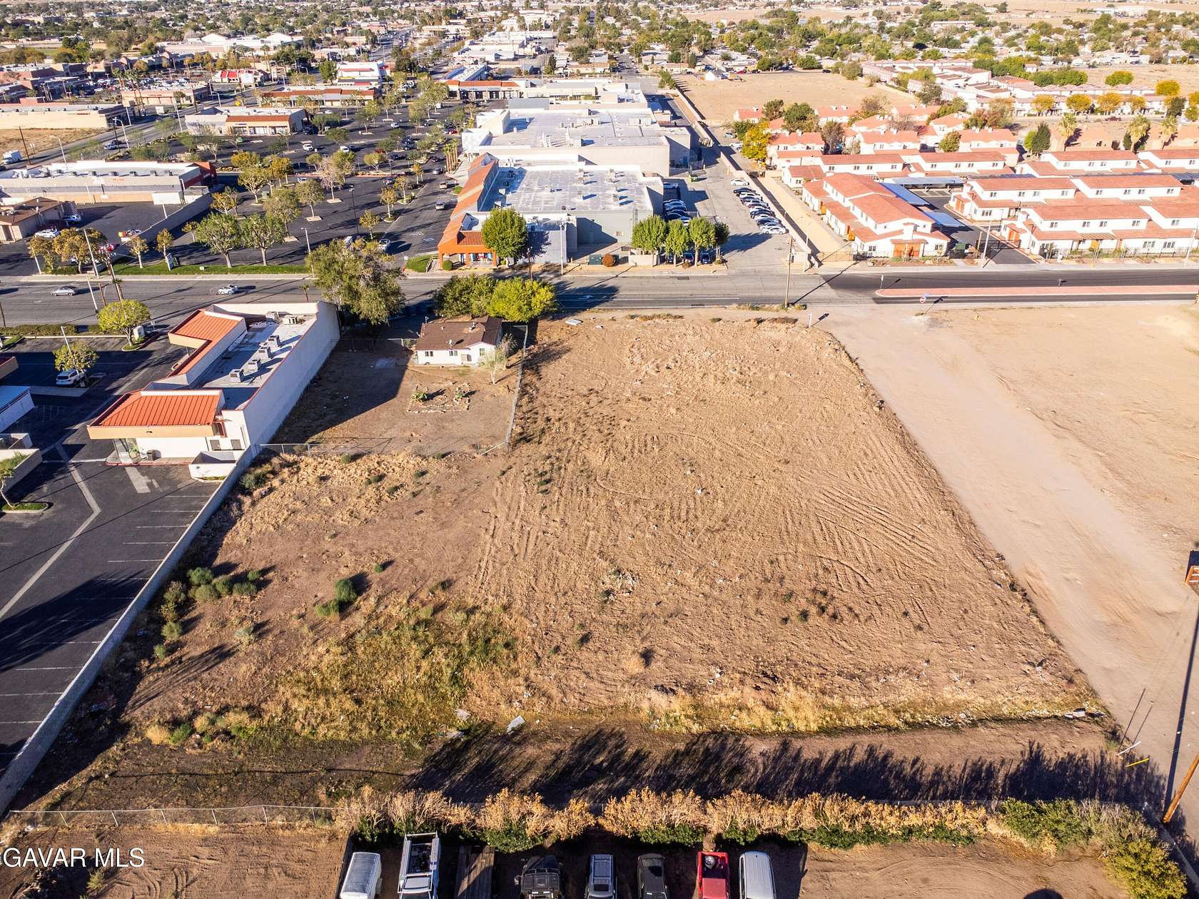 1.16 Acres of Commercial Land for Sale in Palmdale, California