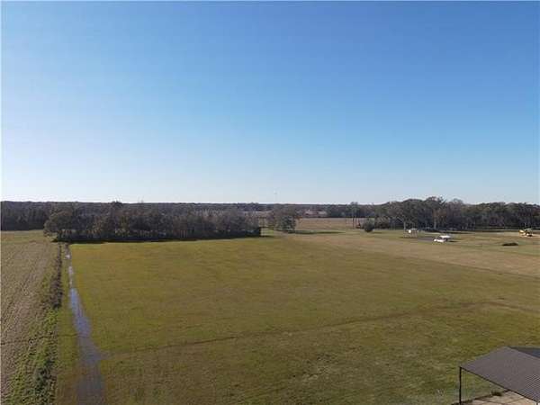 5.28 Acres of Commercial Land for Sale in Mansura, Louisiana