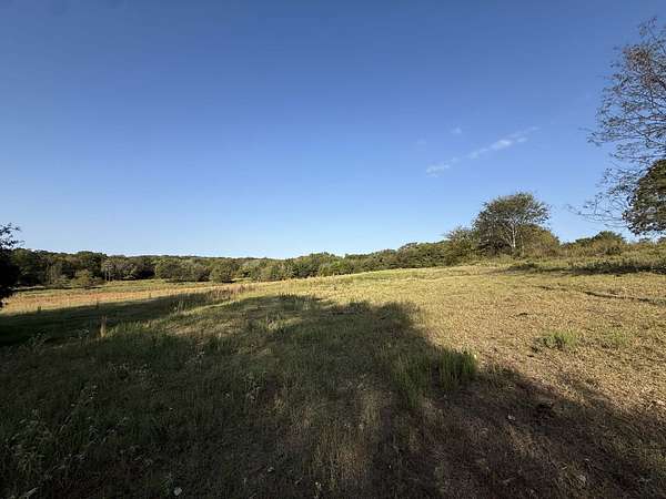 21 Acres of Land for Sale in Fruitvale, Texas