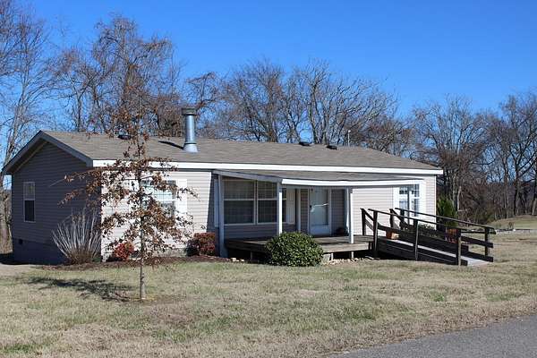 2.69 Acres of Land with Home for Sale in Columbia, Tennessee