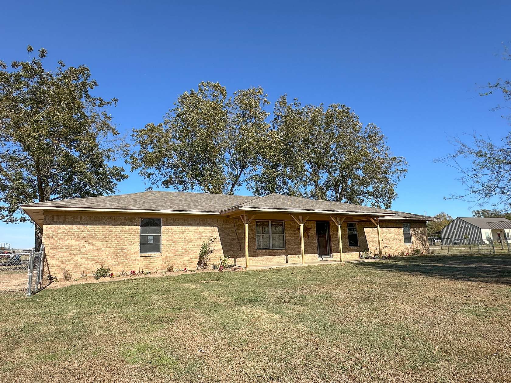 40 Acres of Land with Home for Sale in Mount Pleasant, Texas