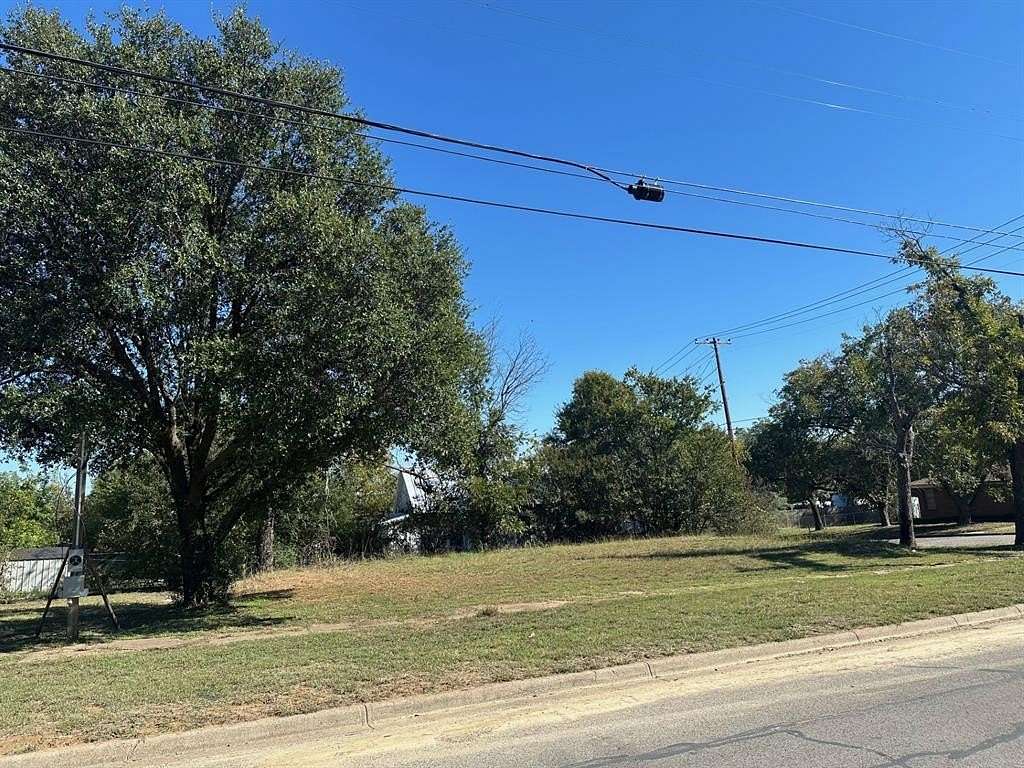 0.14 Acres of Residential Land for Sale in Mineral Wells, Texas
