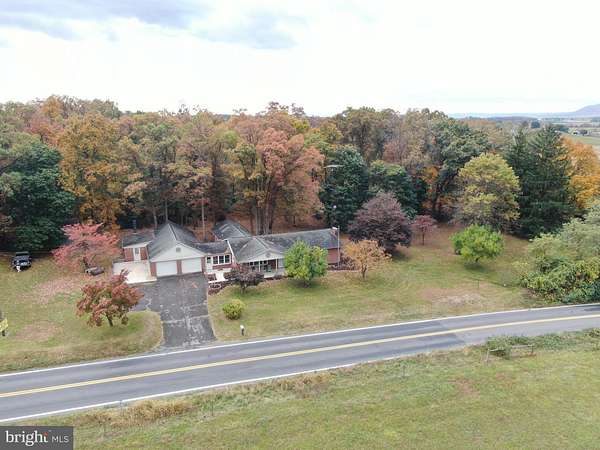 2 Acres of Residential Land with Home for Auction in Chambersburg, Pennsylvania