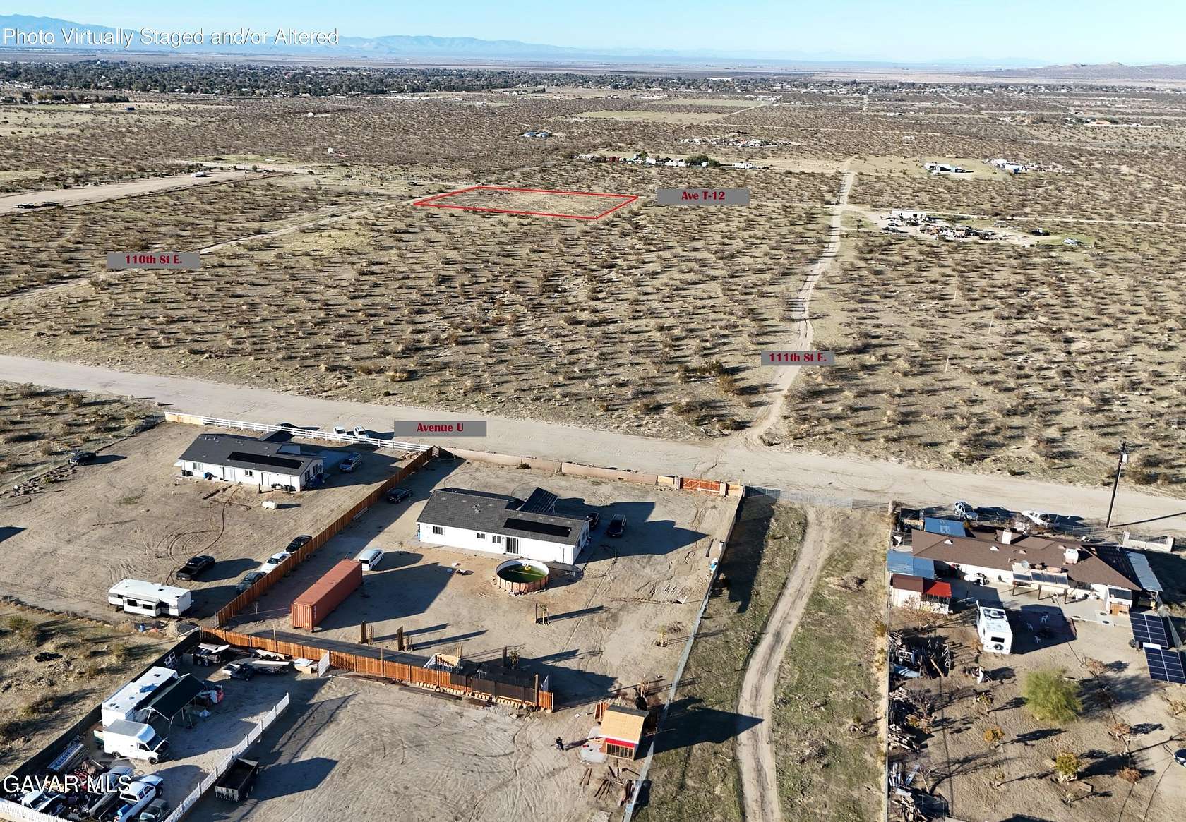 2.51 Acres of Land for Sale in Pearblossom, California