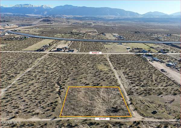 2.5 Acres of Land for Sale in Pearblossom, California