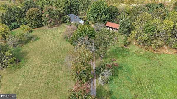 2.52 Acres of Residential Land with Home for Sale in Bernville, Pennsylvania