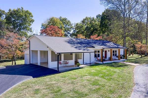 6 Acres of Land with Home for Sale in Cookeville, Tennessee