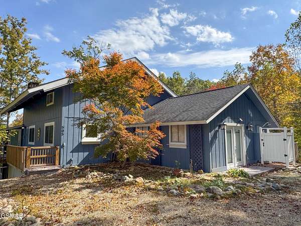 2.2 Acres of Residential Land with Home for Lease in Gatlinburg, Tennessee