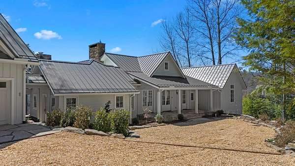 1.66 Acres of Residential Land with Home for Sale in Highlands, North Carolina