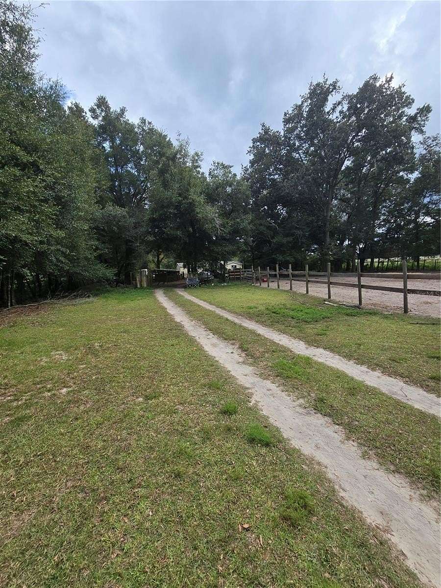 3 Acres of Residential Land with Home for Sale in Ocala, Florida