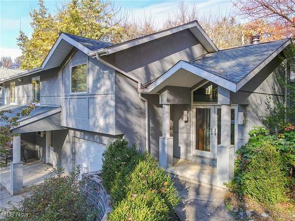 12.3 Acres of Land with Home for Sale in Clinton, Ohio