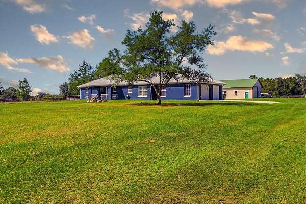 4.83 Acres of Residential Land with Home for Sale in Summerfield, Florida