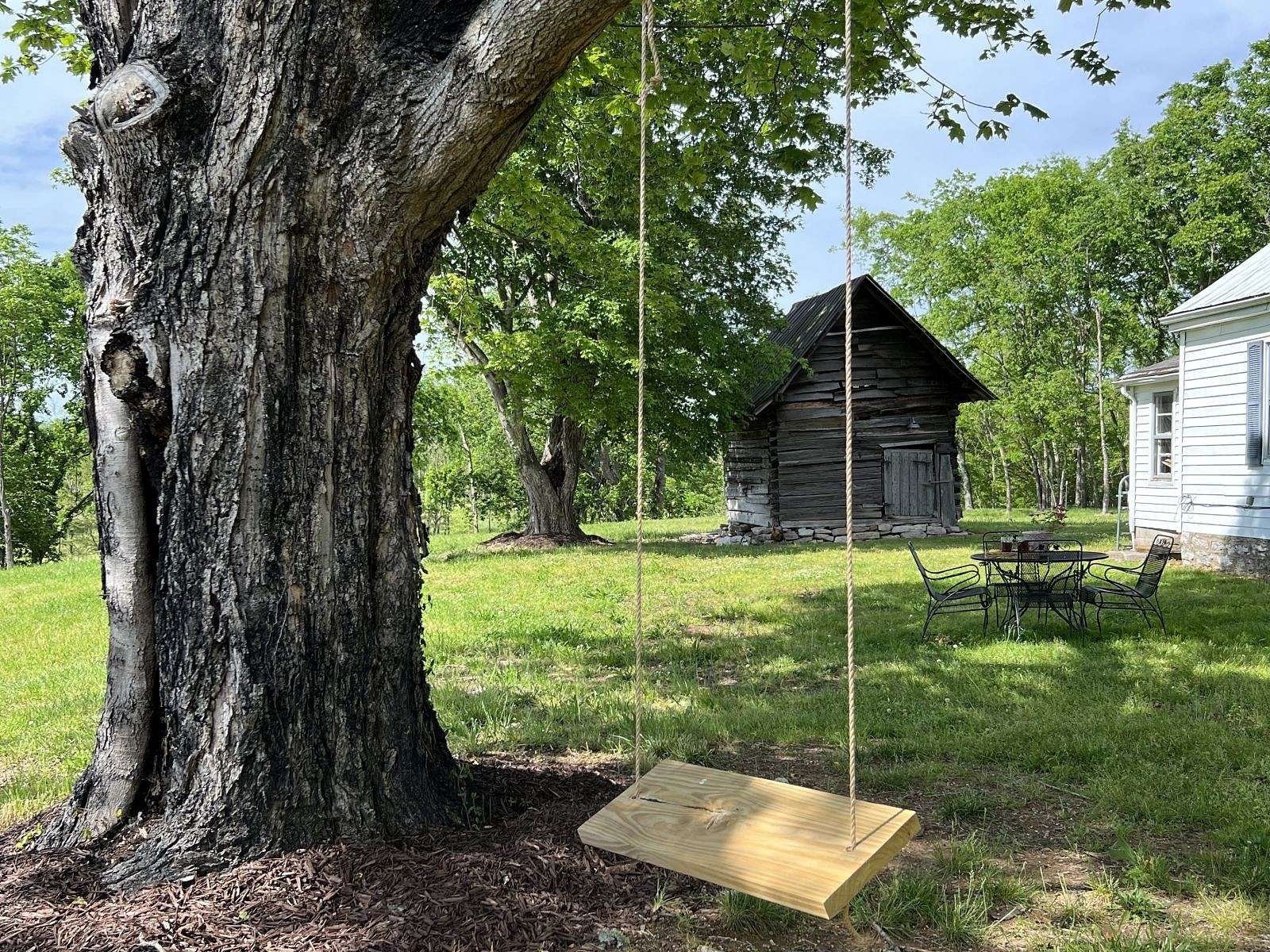 11 Acres of Land with Home for Sale in Smyrna, Tennessee