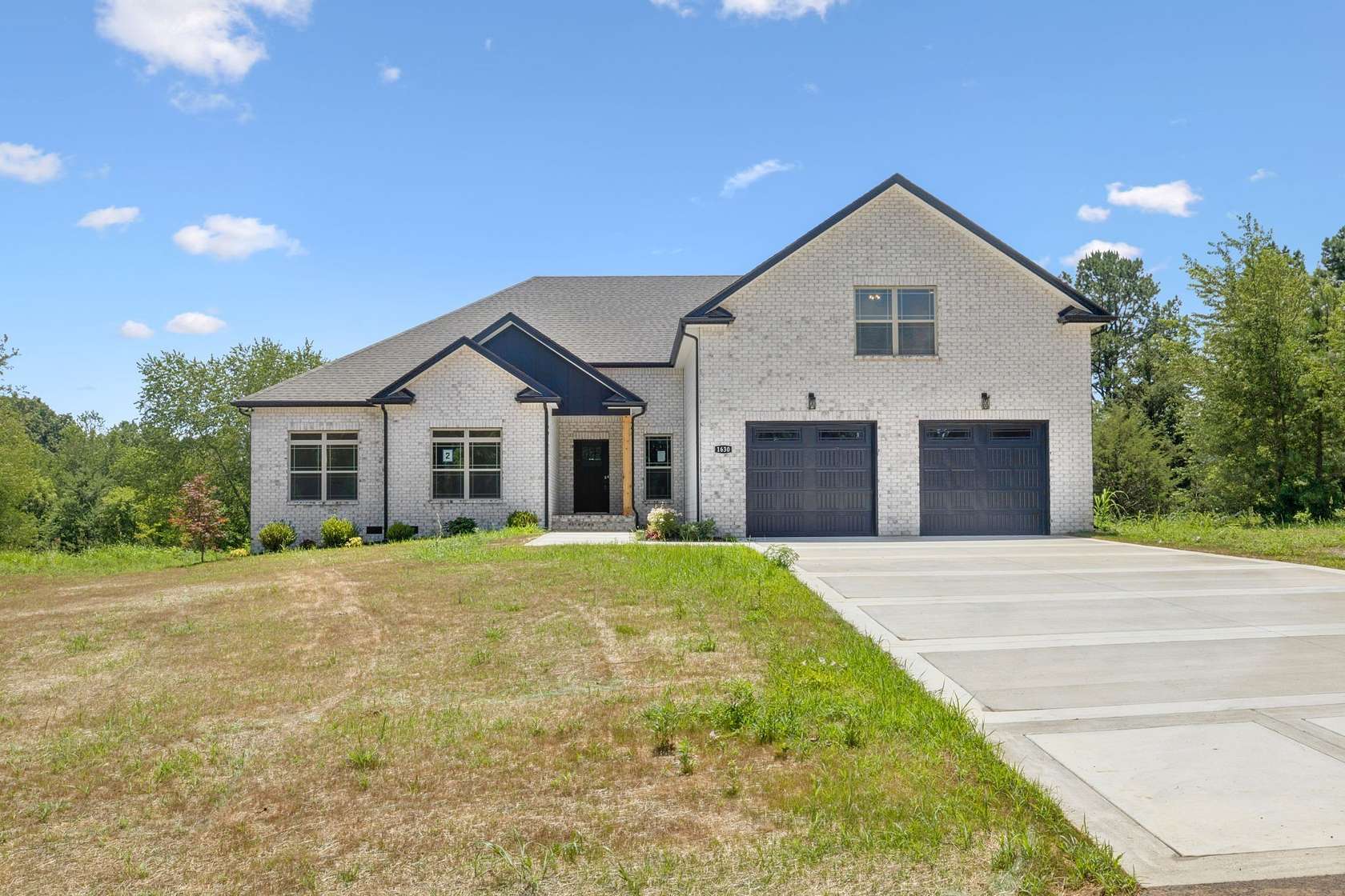 1.5 Acres of Residential Land with Home for Sale in Clarksville, Tennessee