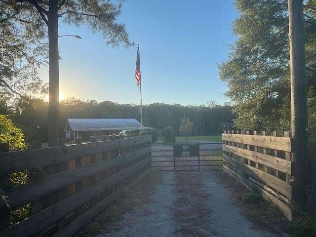 18 Acres of Land with Home for Sale in Ponce de Leon, Florida