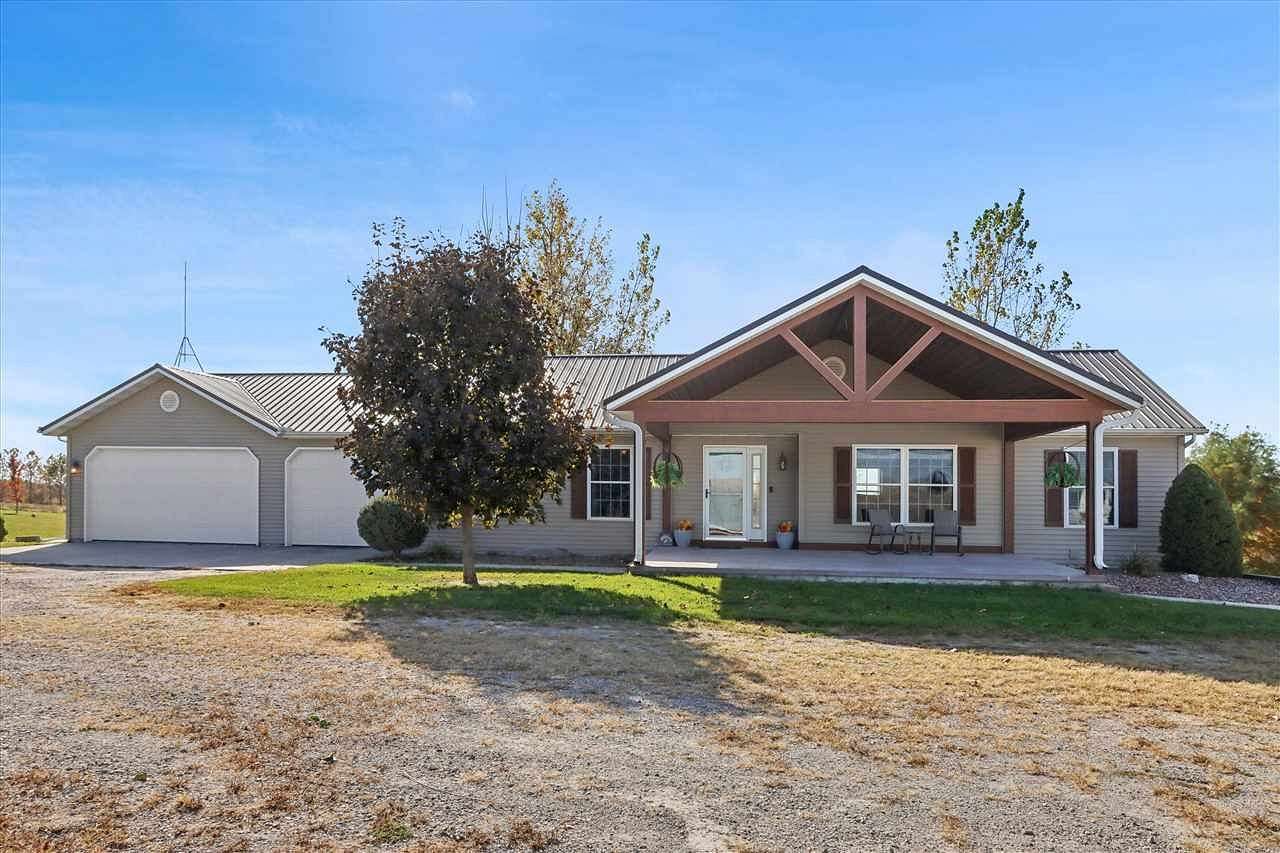 3.9 Acres of Residential Land with Home for Sale in Highland Township, Iowa