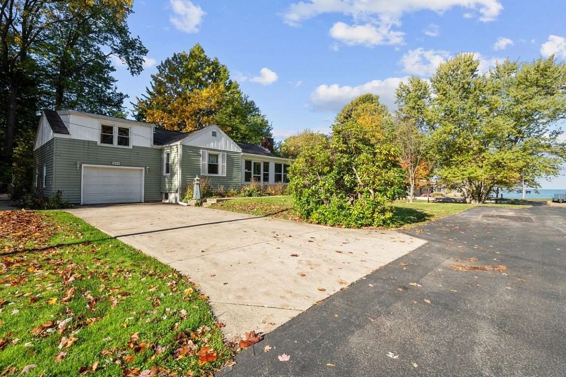 0.9 Acres of Residential Land with Home for Sale in Erie, Pennsylvania