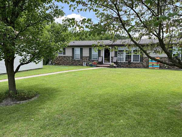 3.5 Acres of Residential Land with Home for Sale in Larwill, Indiana