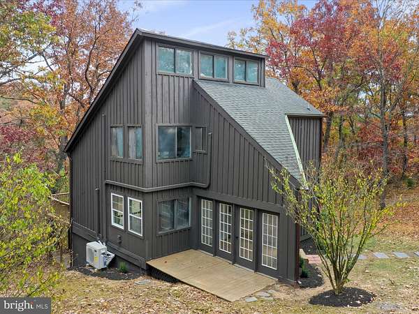 3 Acres of Residential Land with Home for Sale in Mount Jackson, Virginia