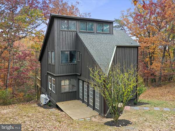 3 Acres of Residential Land with Home for Sale in Mount Jackson, Virginia