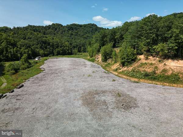 20 Acres of Commercial Land for Sale in Summersville, West Virginia