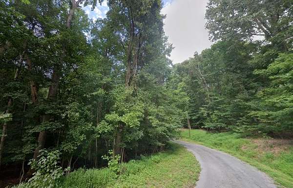 1 Acre of Residential Land for Sale in Cadiz, Kentucky