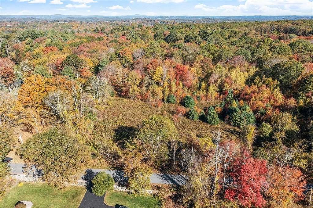 4.6 Acres of Residential Land for Sale in Sutton, Massachusetts