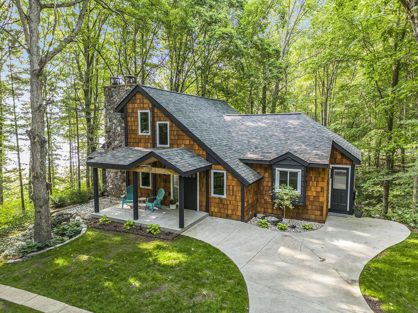 2.33 Acres of Residential Land with Home for Lease in Caledonia, Michigan