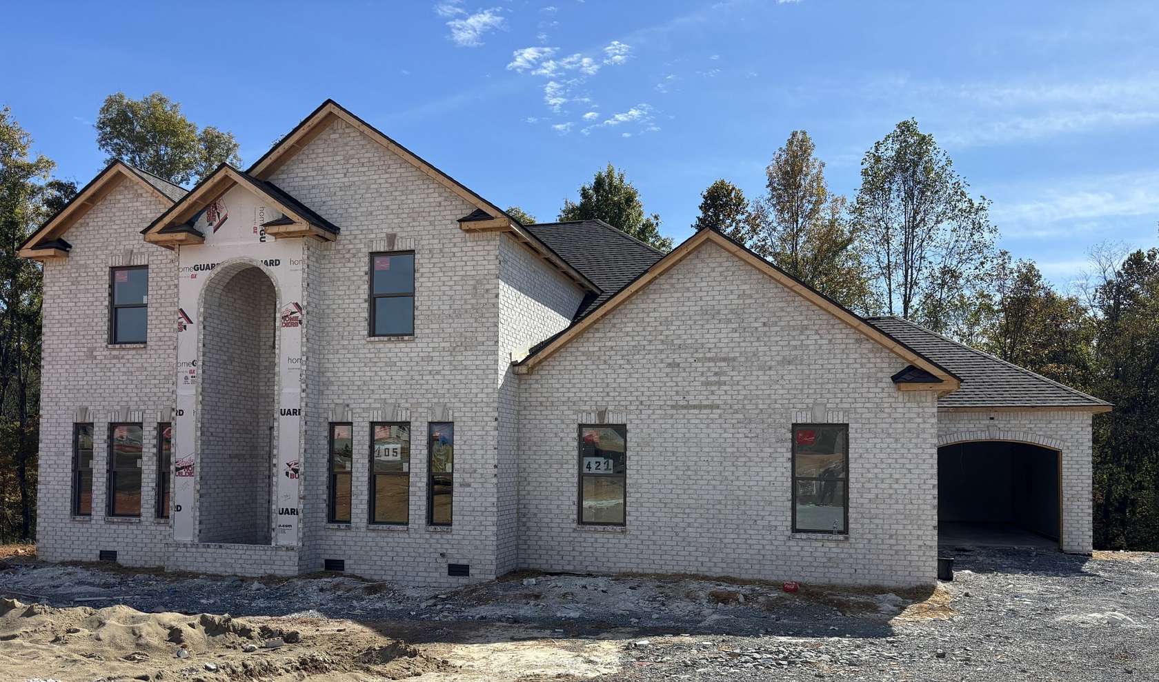 0.83 Acres of Residential Land with Home for Sale in Pleasant View, Tennessee