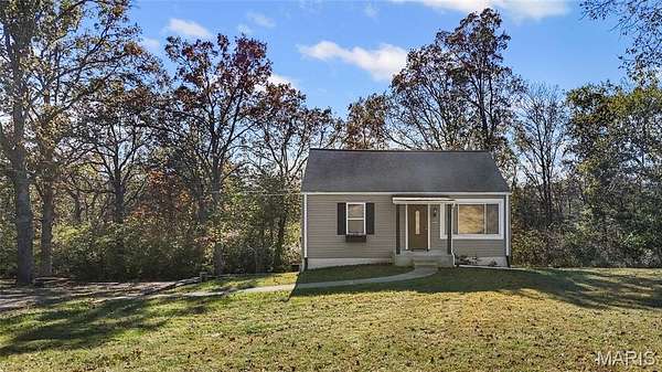 1.53 Acres of Residential Land with Home for Sale in De Soto, Missouri