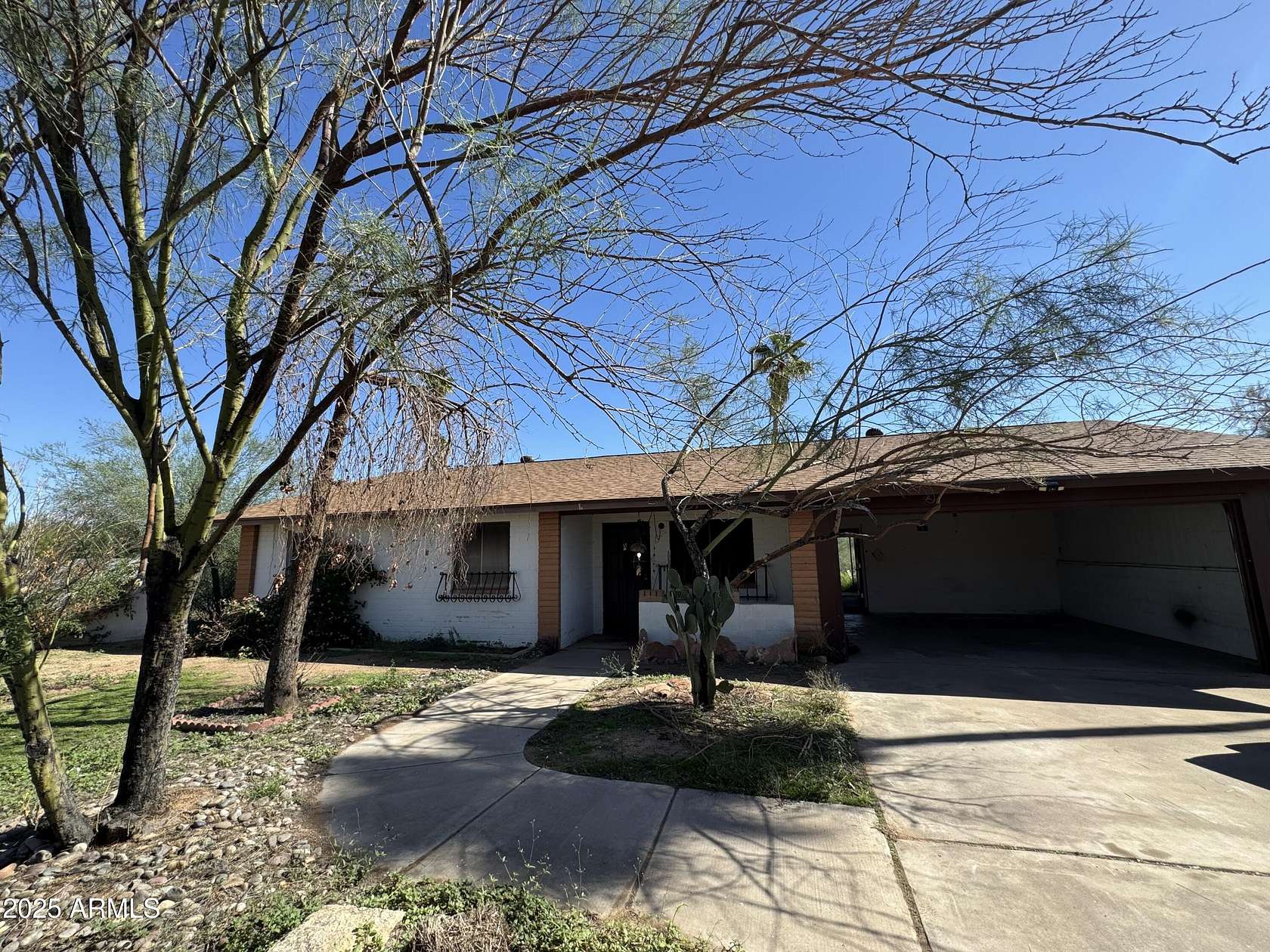 1.8 Acres of Residential Land with Home for Sale in Mesa, Arizona