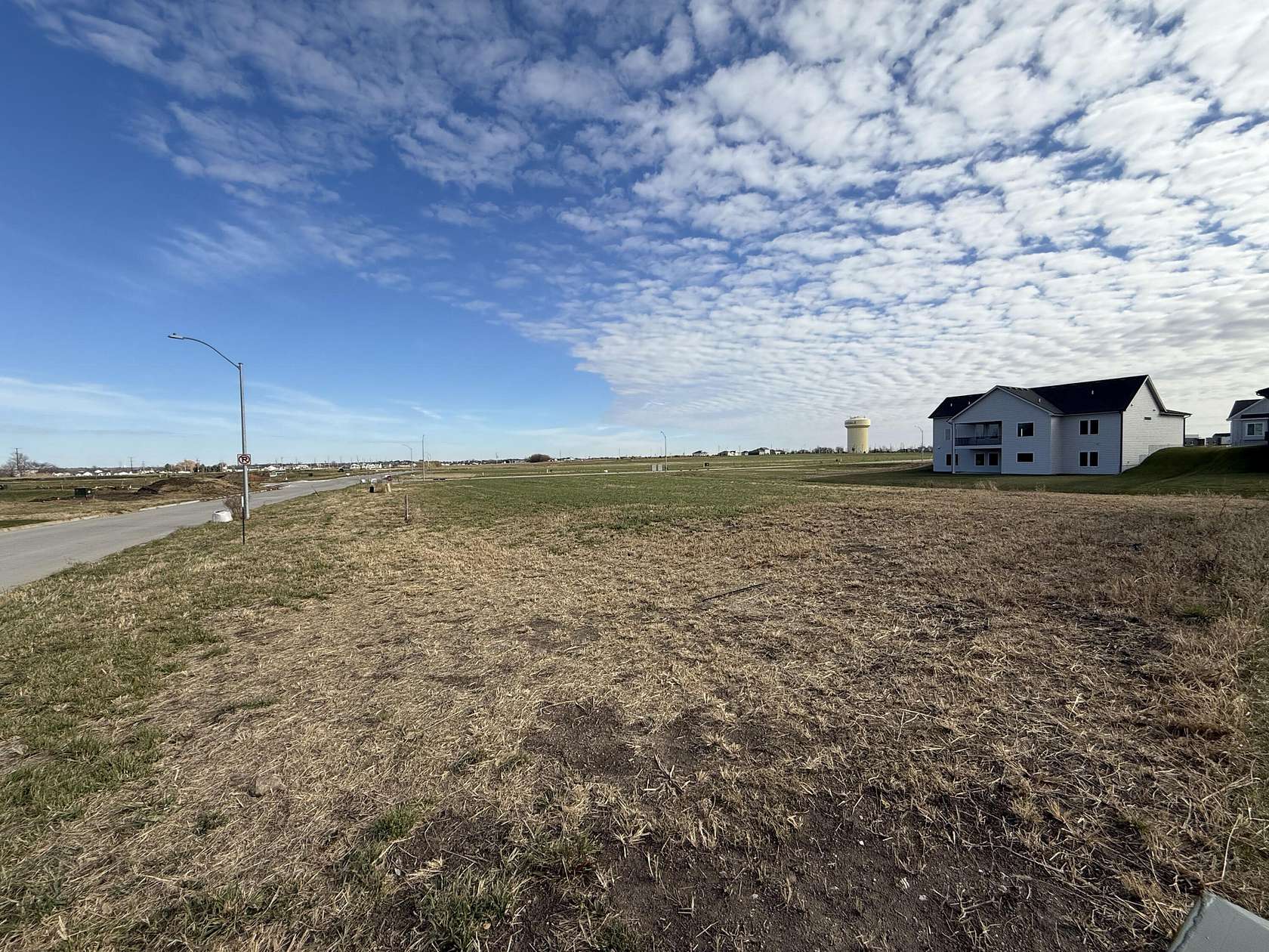 0.37 Acres of Residential Land for Sale in Urbandale, Iowa