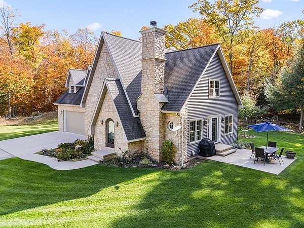 6.14 Acres of Residential Land with Home for Sale in Egg Harbor, Wisconsin