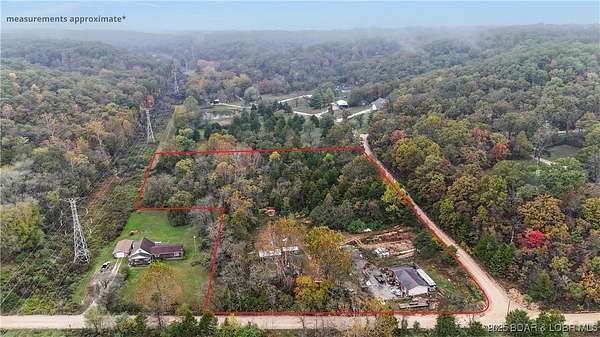 4 Acres of Residential Land with Home for Sale in Kaiser, Missouri