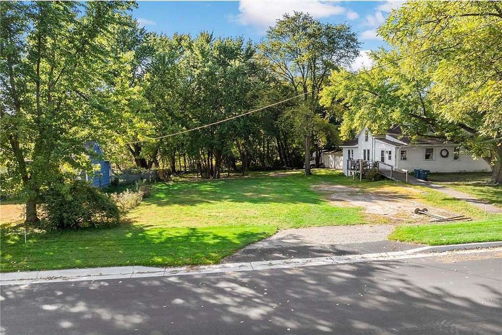 0.25 Acres of Residential Land for Sale in White Bear Lake, Minnesota