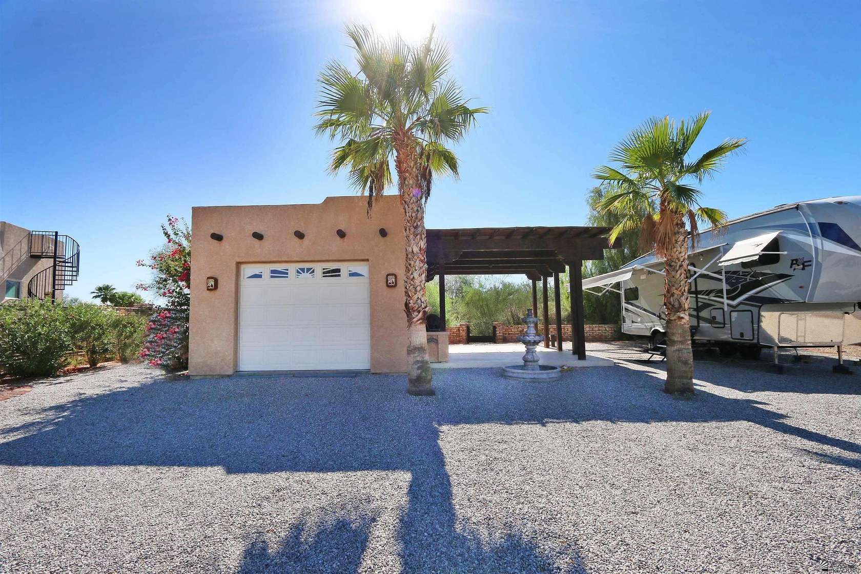 Improved Residential Land for Sale in Yuma, Arizona